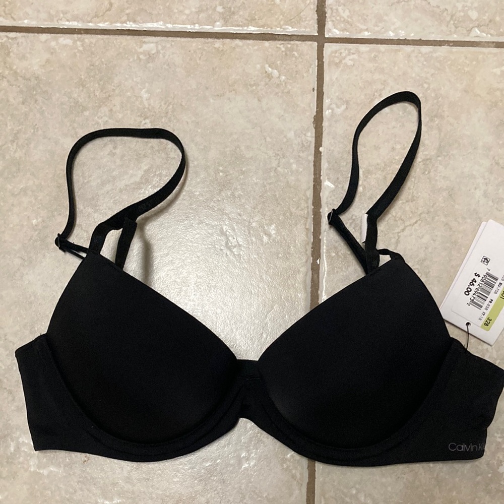 NWT Calvin Klein Black Bra 32B